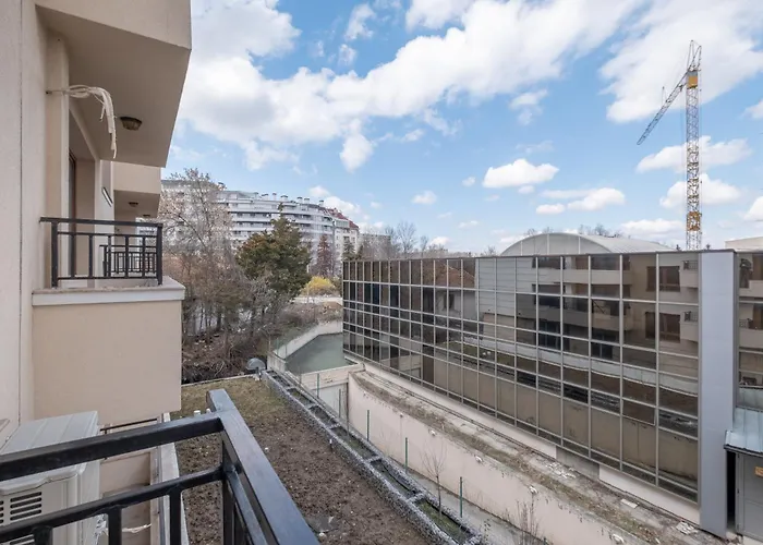 Sunny Dream Apartments